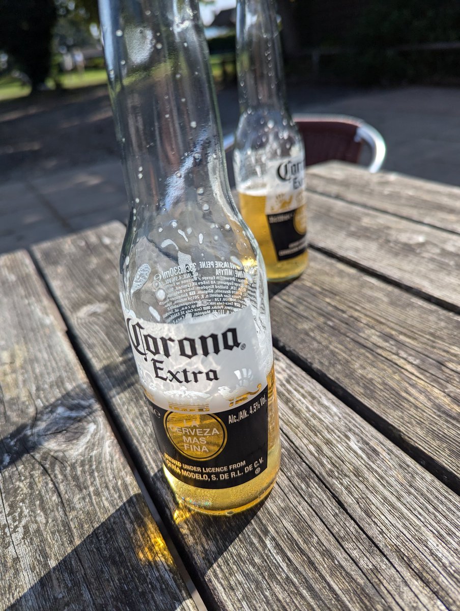 The joys of being out of education. Flexi hours means a 1:30pm dart, 9 holes and a cheeky beer