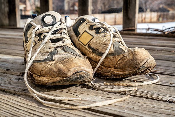 Do you have any of these horrors lurking at the back of your wardrobe? Tomorrow we’re doing another collection of used running shoes for the fabulous <a href="/Jogonagain/">JogOnAgain</a>. Bring yours down and pop them in the blue Ikea bags by the start 👍 👟 ♻️