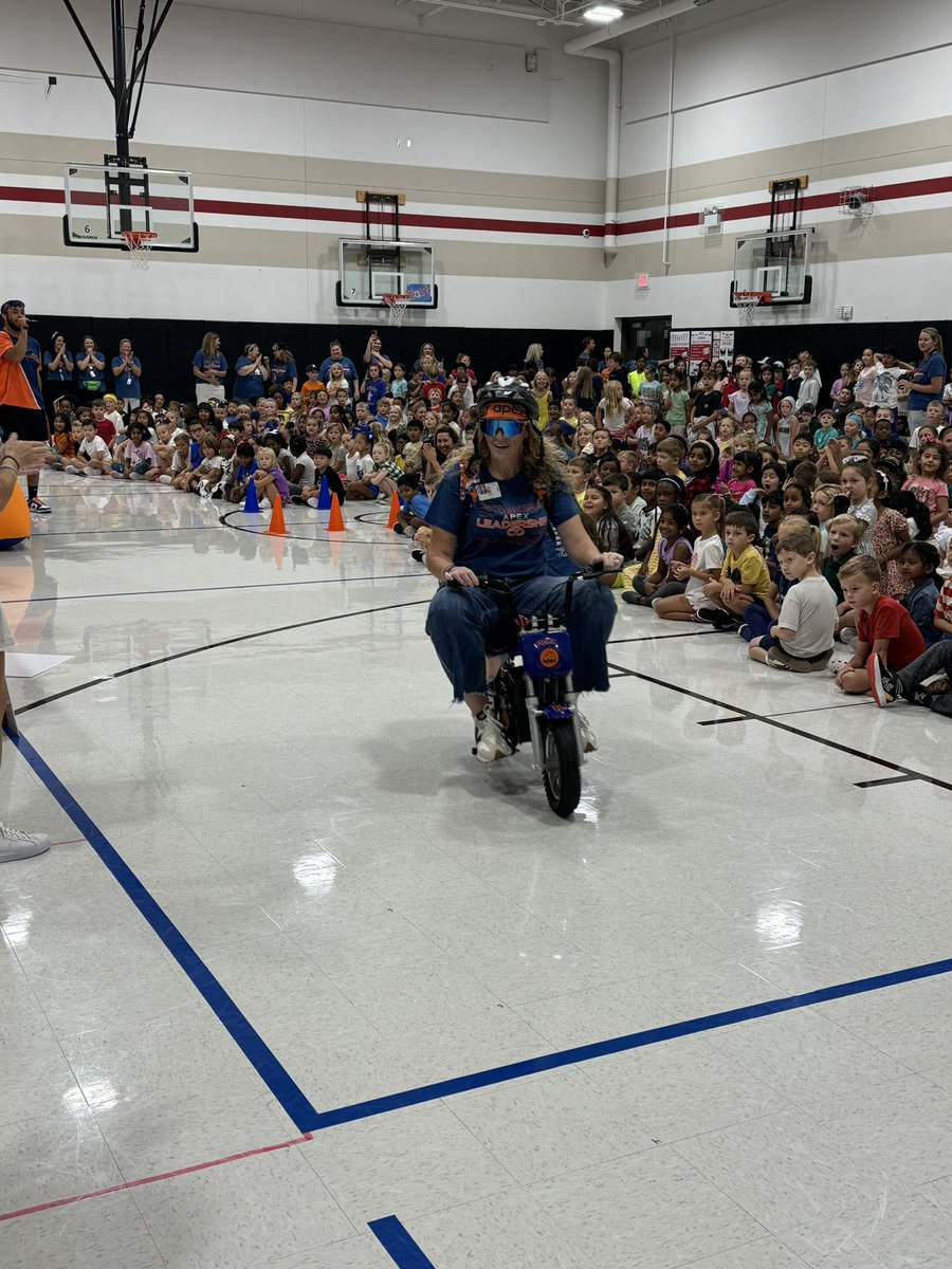 hferguson (@hferguson28) on Twitter photo If you are a principal and your day doesn’t look like this, you are doing it wrong. Always be on the hunt for FUN! <a href="/PISDJohnsonElem/">Johnson Elementary</a> <a href="/aimeestanton4/">Aimee Stanton</a> <a href="/RockHillBasebll/">Rock Hill Baseball</a> If you are a principal and your day doesn’t look like this, you are doing it wrong. Always be on the hunt for FUN! <a href="/PISDJohnsonElem/">Johnson Elementary</a> <a href="/aimeestanton4/">Aimee Stanton</a> <a href="/RockHillBasebll/">Rock Hill Baseball</a>