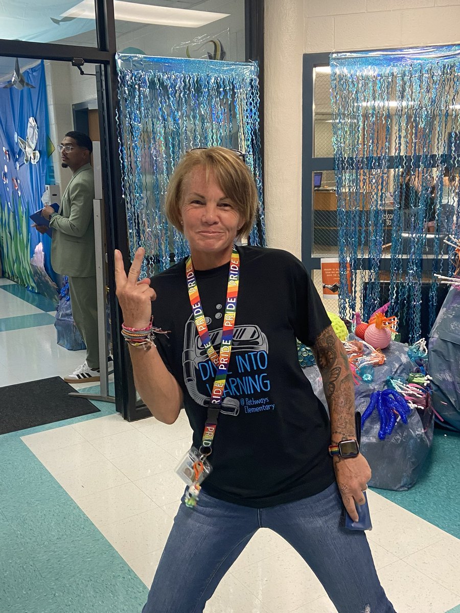 PathwaysPE's tweet photo. Guess how many years I have till I can retire????😂 https://t.co/3Xyfja7Fj9