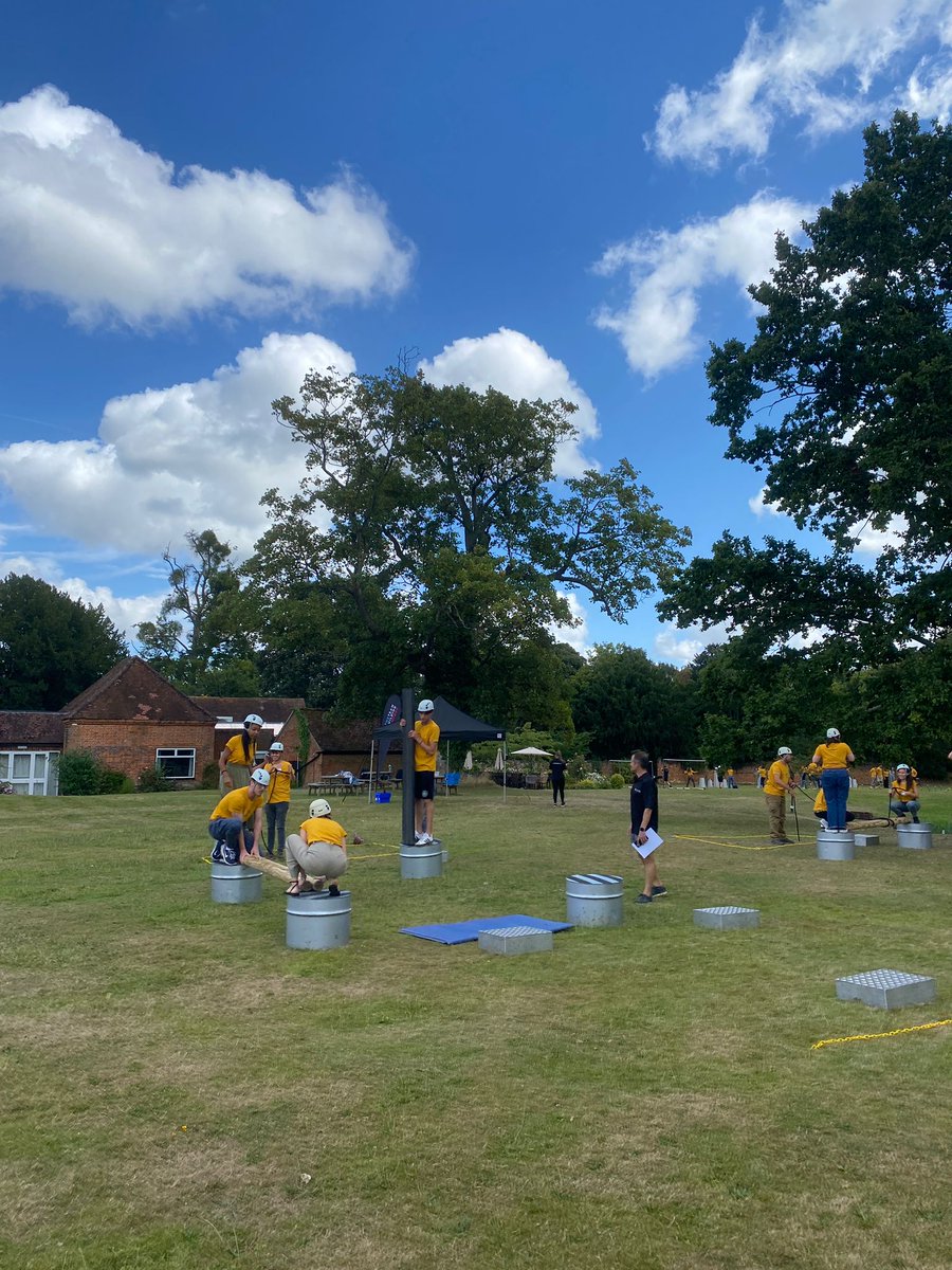 teambuilding_co's tweet image. Building bridges and bonds!
#bridgebuild #crystalchallenge #awayday #teamday #teambuilding #events #event #corporateevents