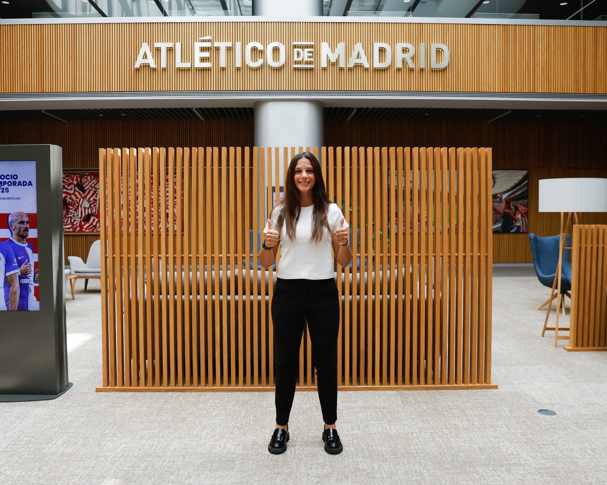 ❝Estoy contenta de pertenecer a este club y con muchas ganas de cumplir todos los objetivos de la temporada❞

— Lydia Vizcaíno tras firmar su contrato como nueva entrenadora del Femenino B.