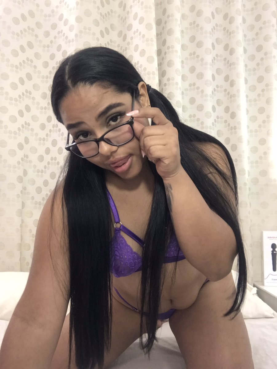 CountyLeia's tweet photo. my love, if you subscribe to my fan club in the prince category, I will be giving you my WHATSAPP TOTALLY FREE......so join my stripchat fan club now and be part of my community ❤🥰😱🫣 link: https://t.co/yX2tehIAka https://t.co/QbmryFY8EN