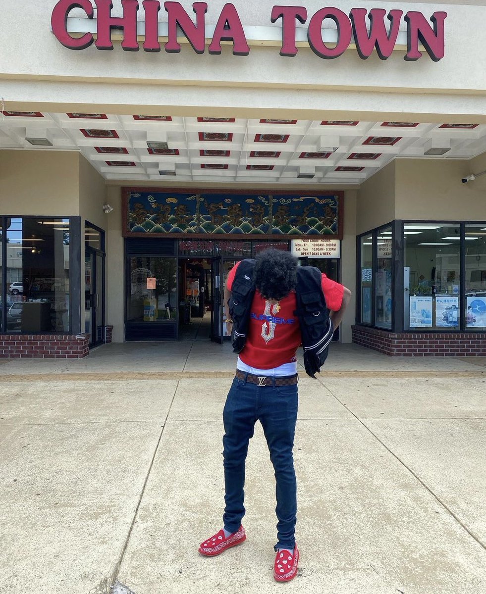 1sweves's tweet image. All old but nigga ain’t got no flicks on here so some shit to 📌