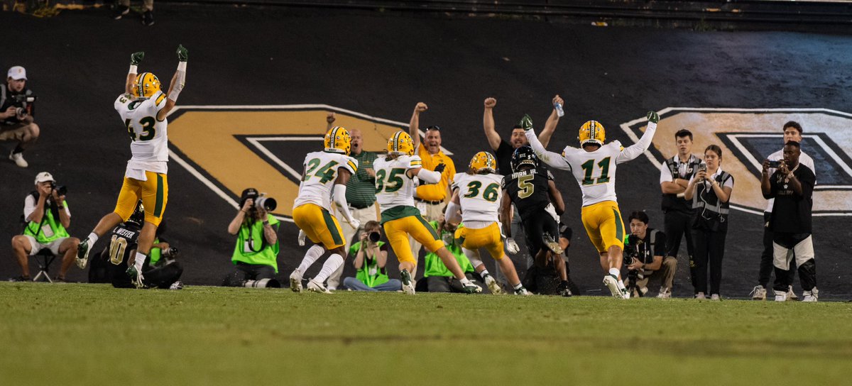 brett7jones's tweet photo. Great showing last night by our client @NDSUathletics. Going to be a tough team to keep out of Frisco. Great Week 1 start on the @LEONAintel road trip! https://t.co/m01lvRYvkI