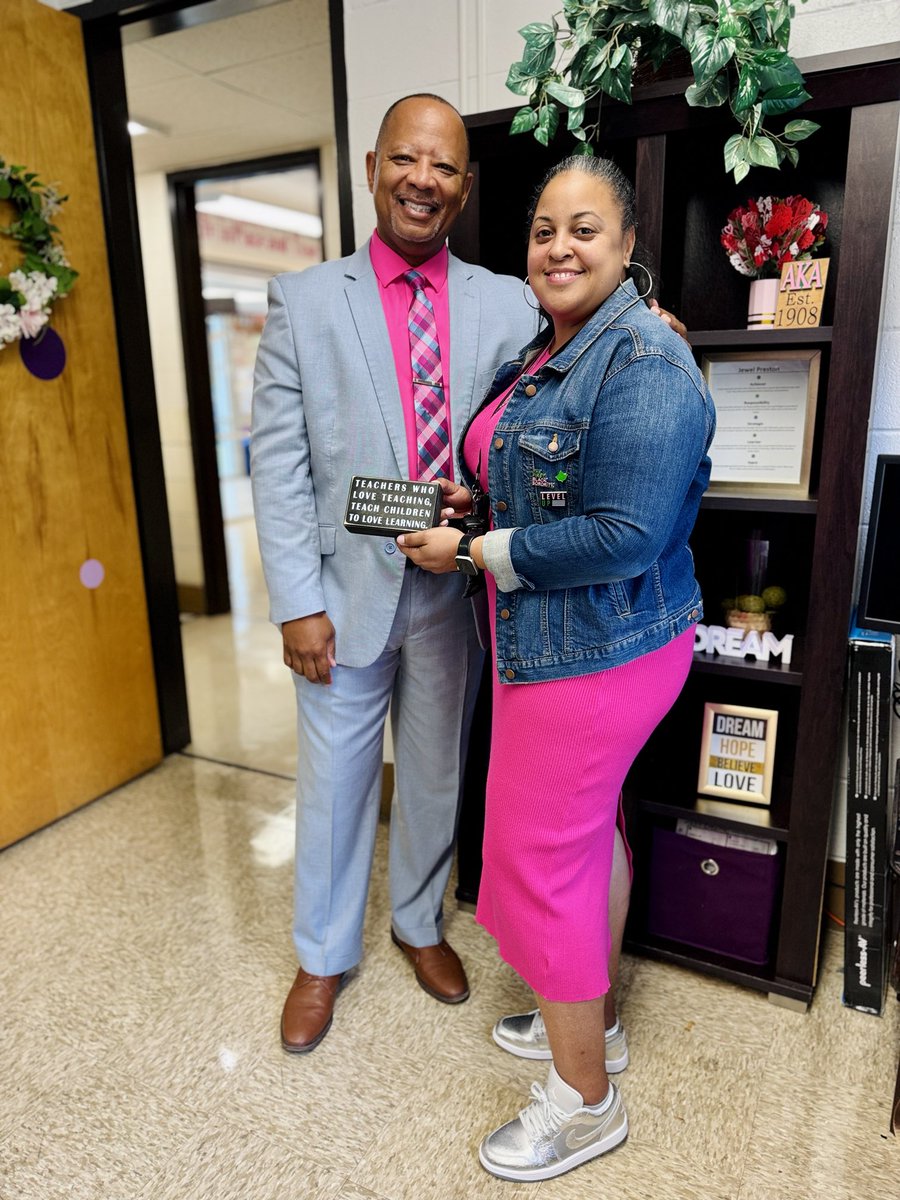 You know we are on the same page when the principal supervisor and principal are coordinated for her Beginning of the Year Conference.😂