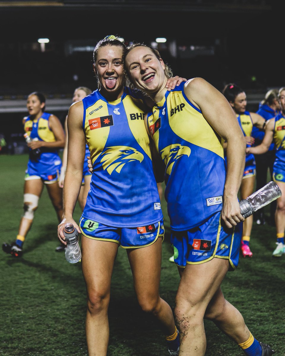 eaglesaflw's tweet photo. Good morning!!! 🤩 https://t.co/b0KNEZ7zbb