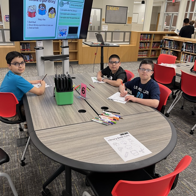 CaffeyJH's tweet photo. We have awesome Library days at Caffey! https://t.co/mBC3UnTbiQ