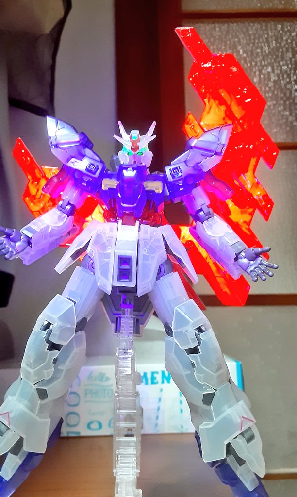 ムーンガンダム(クリアカラー)も完成！サイコプレートと頭のモールドに
