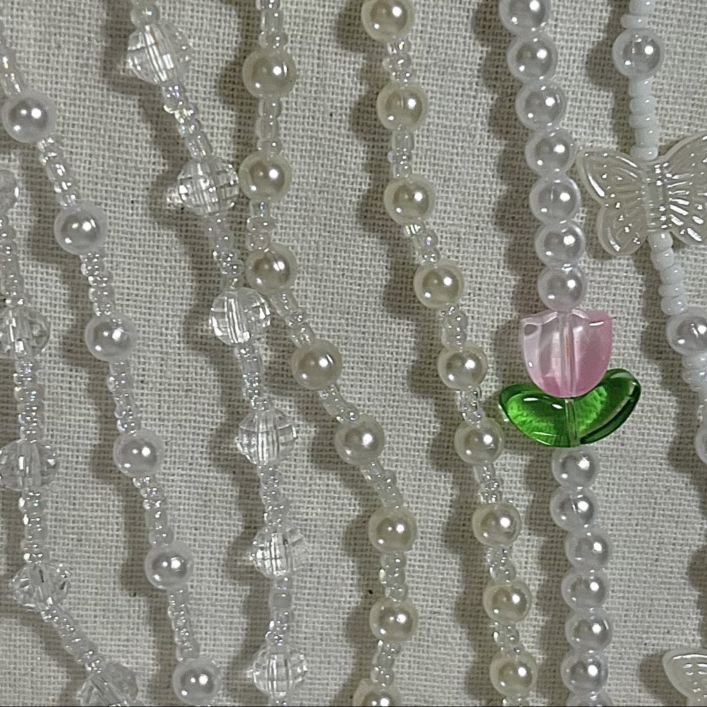 beadsbywids's tweet photo. Kenapa yaa produk handmade disini tuh kalau dikasih harga lumayan tinggi suka pada protes.. Padahal kan proses pembuatannya butuh effort banget:( aku jadi suka minder kalau ngasih harga jual produkku hikss https://t.co/xQGrPBnXk2