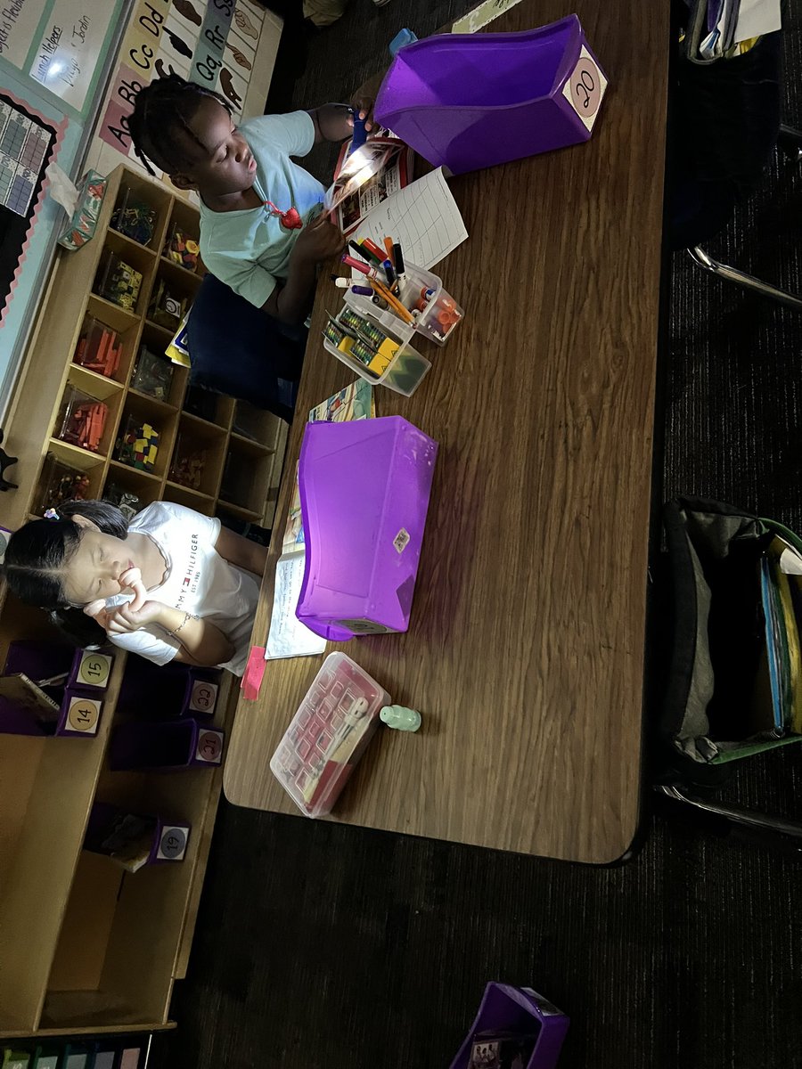 April Avery tweet media