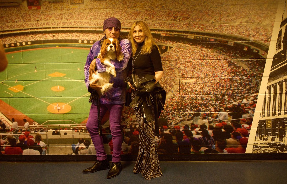 Maureen Van Zandt tweet media