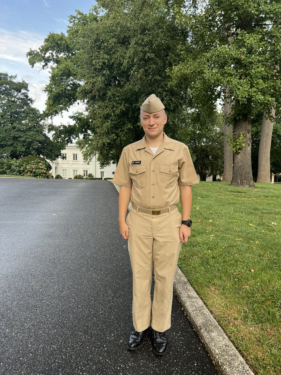 JeniMaxson's tweet photo. Parents weekend at USSMA to see Sam. Look who we found. Keegan is touring the campus to hopefully join Sam next year. Helping him get it done. Representing Temple, Go Wildcats! @OttTempleISD @templewildcats @JudgeCarter @THSPrincipal_JM https://t.co/zyeKZVM0Rz