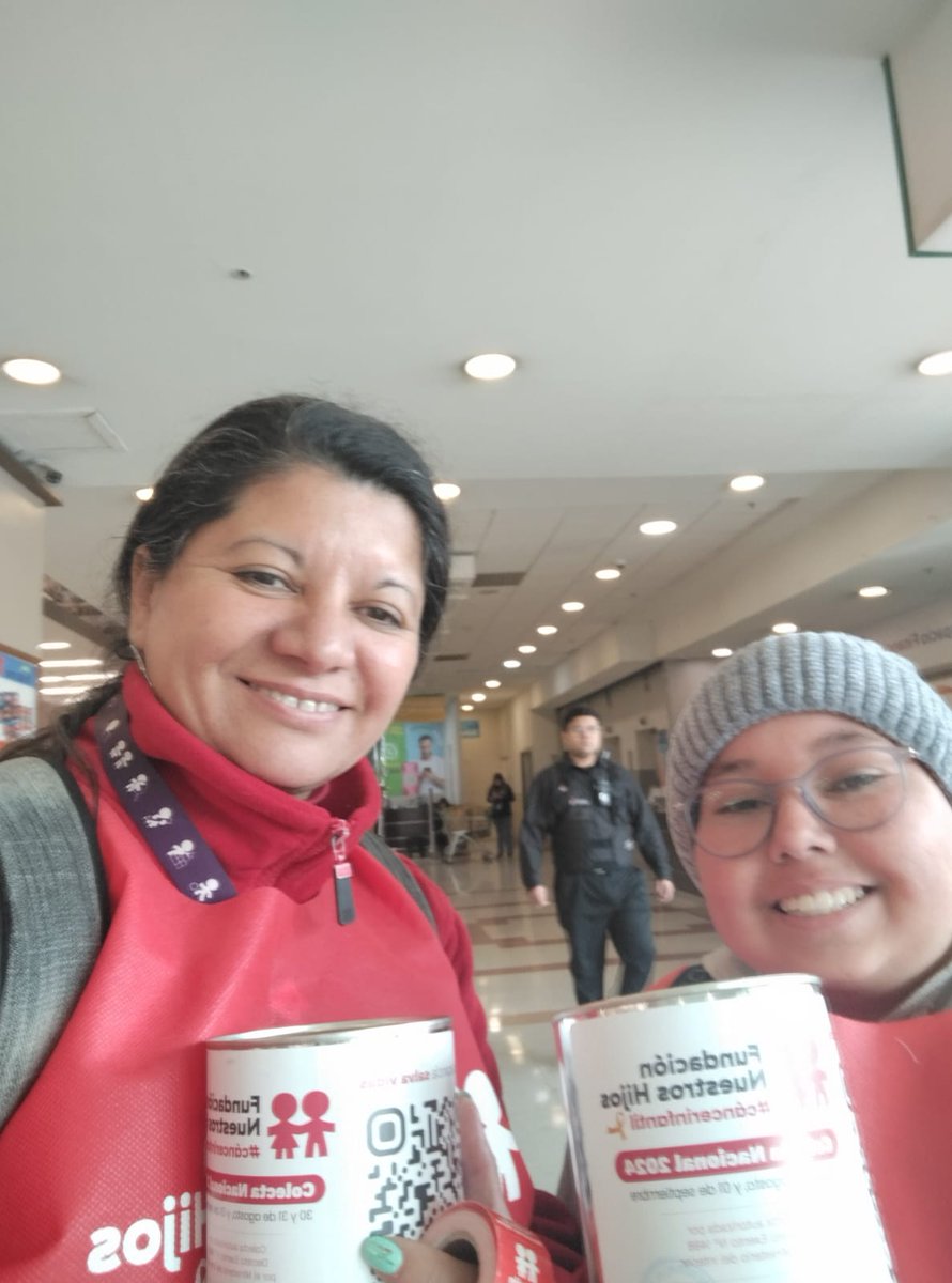 ¡SOMOS UNA FAMILIA APERRADA! 🥰

Todos los colaboradores de FNH siguen esperando tu donación por l<a href="/s/">『S』</a> niñ@s y jóvenes con cáncer 🎗️

Recuerda que si no pudiste encontrarte con nuestro equipo, puedes realizar tu donación en colectafnh.donando.cl 

#ColectaFNH2024