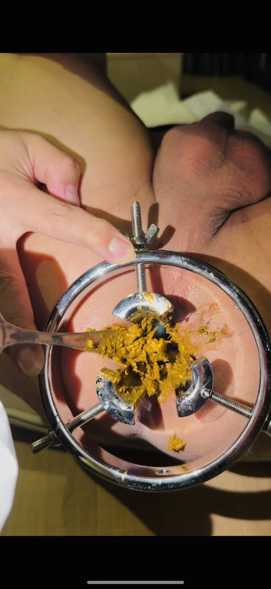 马桶喜欢逼里 嘴里都塞满男人的黄金