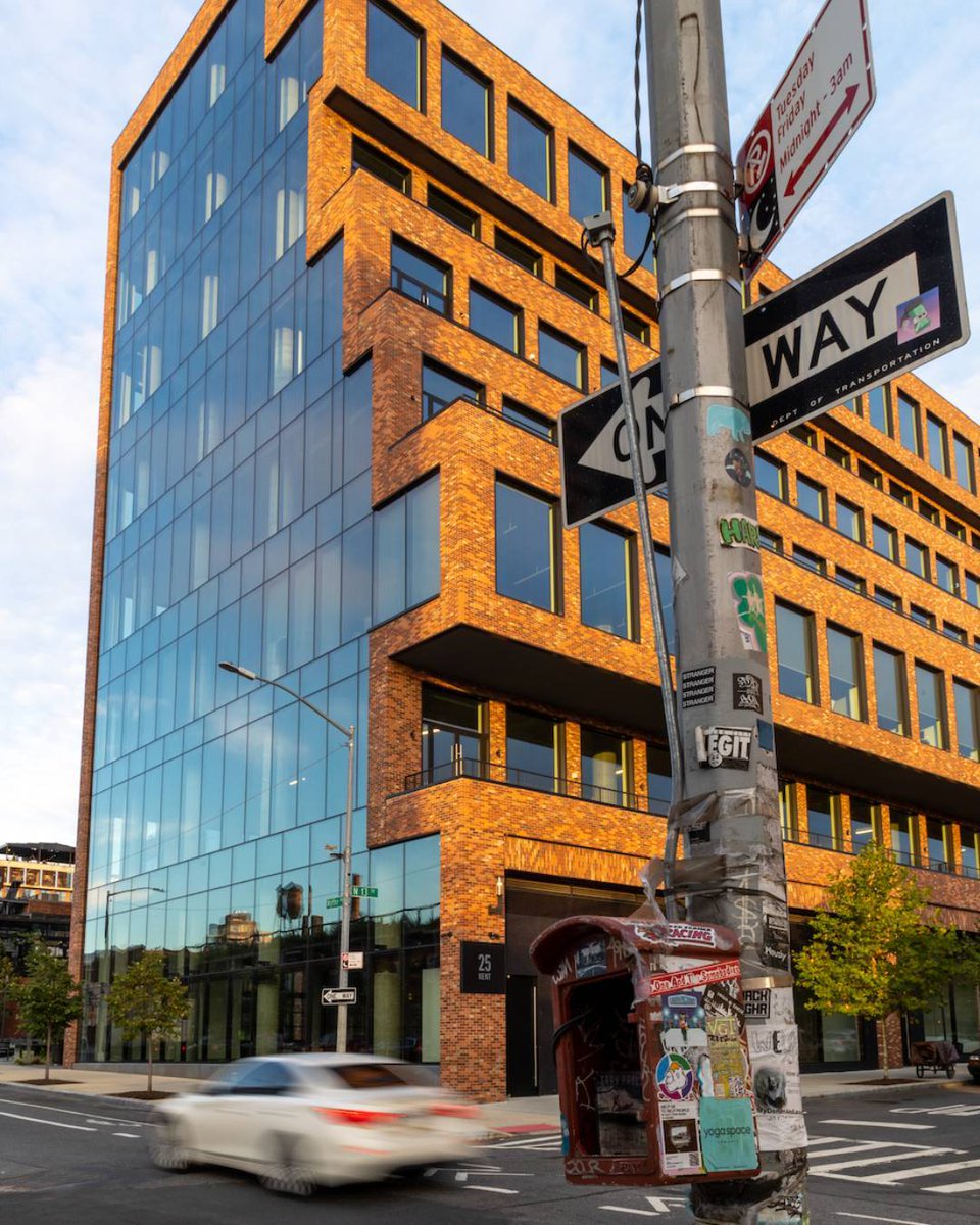Standing tall with 500,000 SF of distinct architecture- 25 is simply THE building in Brooklyn. Make 25 Kent your work home today! 

To view all our building has to offer, visit twentyfivekent.com