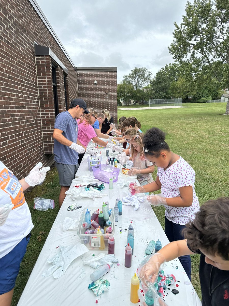 Tie Dye party in 3rd grade!!!! #opsmaketodaycount