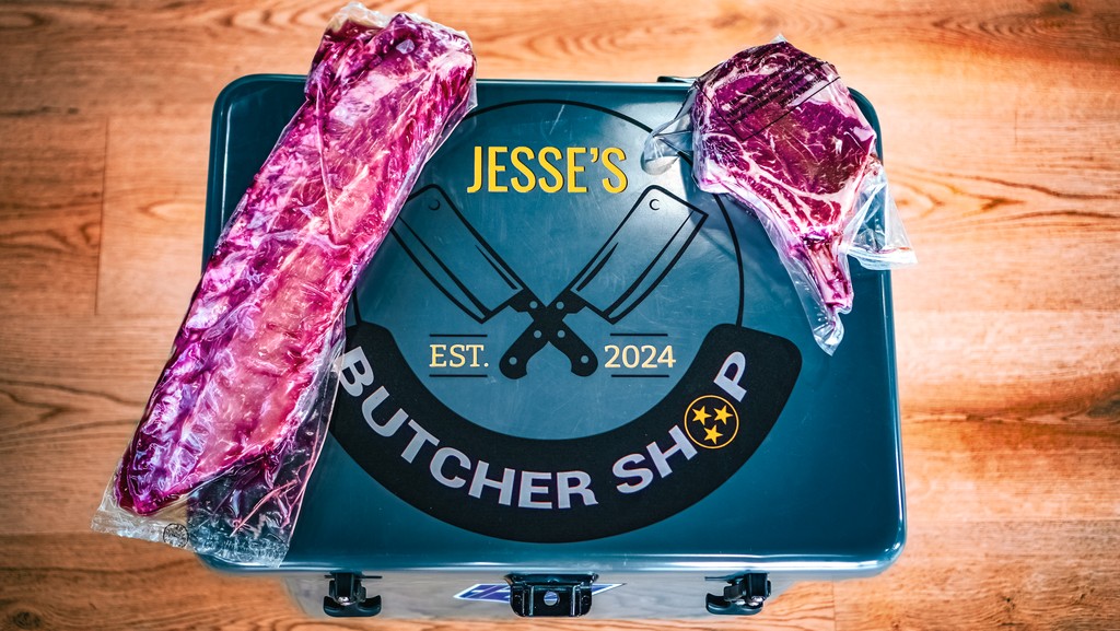 IceyTekUSA's tweet image. Who else is getting ready for some College Football? The season is almost here and getting our tailgate meat is priority number one! 

#collegefootball #tailgatetime #bestmeatever