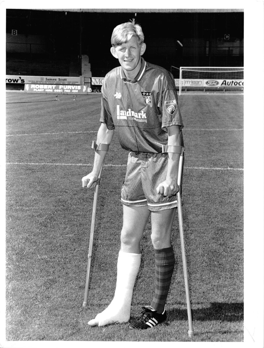 mikeymlot's tweet image. 🎧 Andy Smith // Episode 31 

What a legend! Great chat with one of the club’s iconic heroes of the 90s.

walkingdownthehalbeathroad.podbean.com