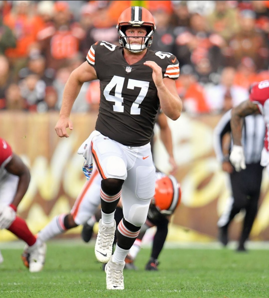 TesslerSports's tweet image. Congrats to my man Charley Hughlett on being named Cleveland Browns team captain for the 5th straight year!