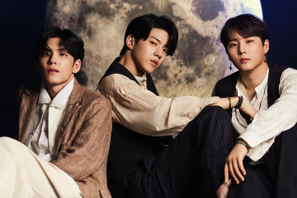 day6_doun's tweet photo. “ฟังเพลง "Where the sea sleeps(파도가 끝나는 곳까지)" แล้วเป็นอย่างไรกันบ้าง 🦊🐰🐶
.
2 ทุ่มตรงวันนี้ พบกับคลิปถึงแฟนๆ ชาวไทยจาก #Even_of_Day ยูนิตพิเศษจาก #DAY6 @/day6kilogram เอ็กซ์คลูซีพที่แรกที่ Instagram : GQ Thailand”

#도운 #윤도운 #DOWOON #데이식스 #DAY6 https://t.co/G4x79aLOi8