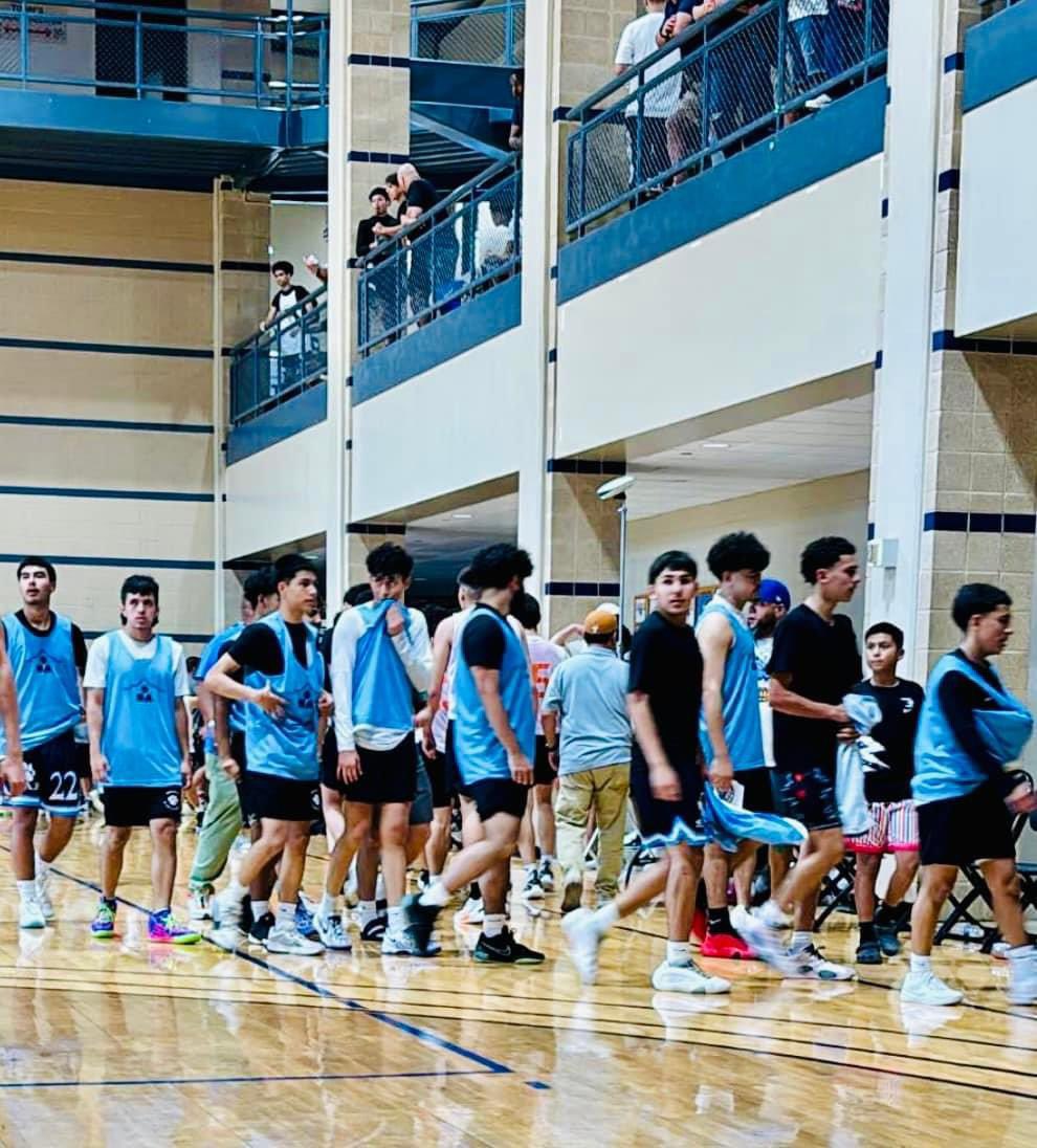 South San Hoops 
<a href="/SSAISDssahs/">South San HS</a> <a href="/ssaisd/">South San Antonio ISD</a> @SouthSanHoops