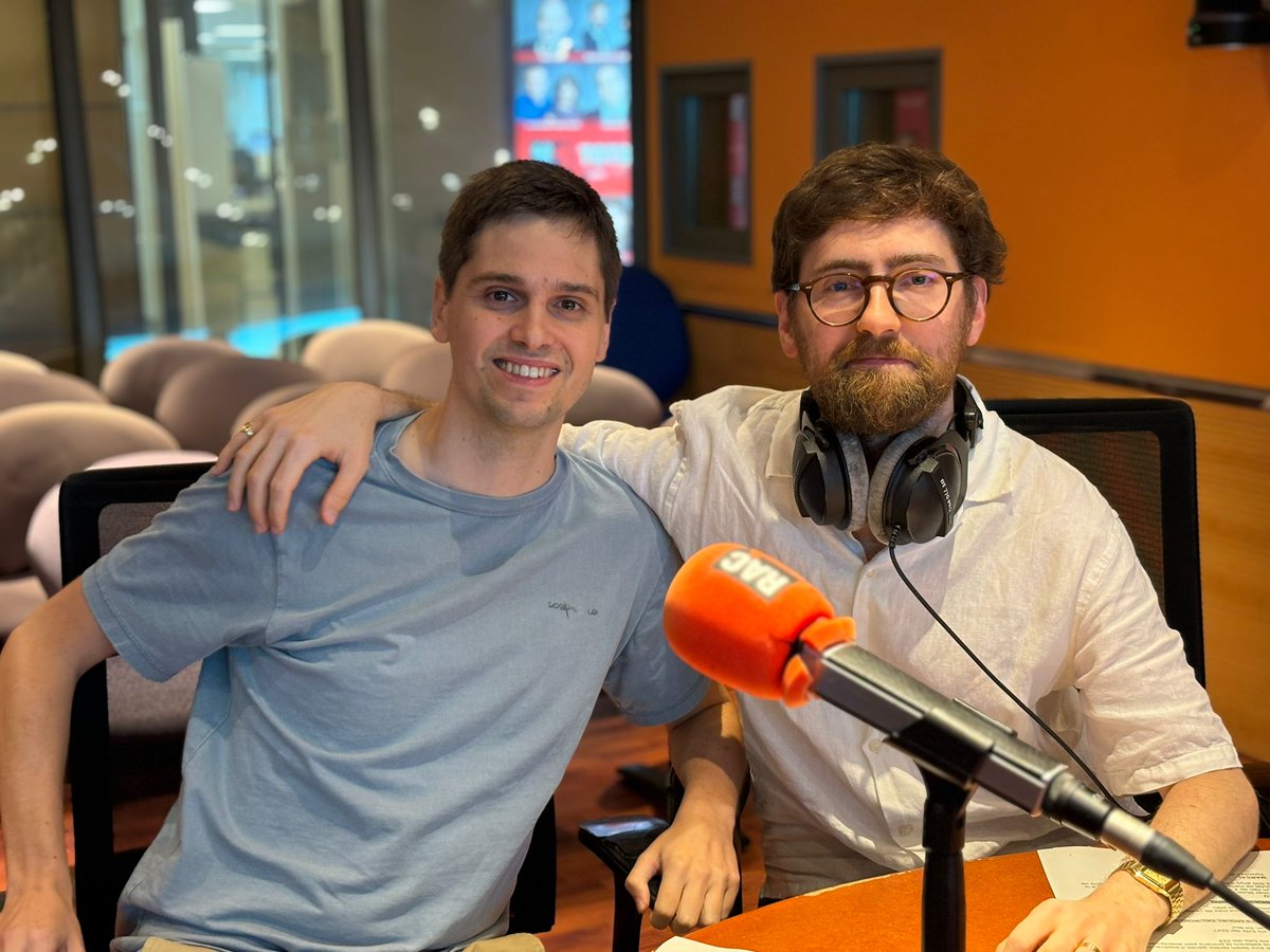 🧐Últim repàs del costat fosc de les xarxes amb en <a href="/marcaldraper/">Marçal Draper</a> i en <a href="/proige/">Pau Roigé Gargallo</a> 

🌭Avui ens porten una història sobre una antiga consellera de la Generalitat.

📻rac1.cat/directe