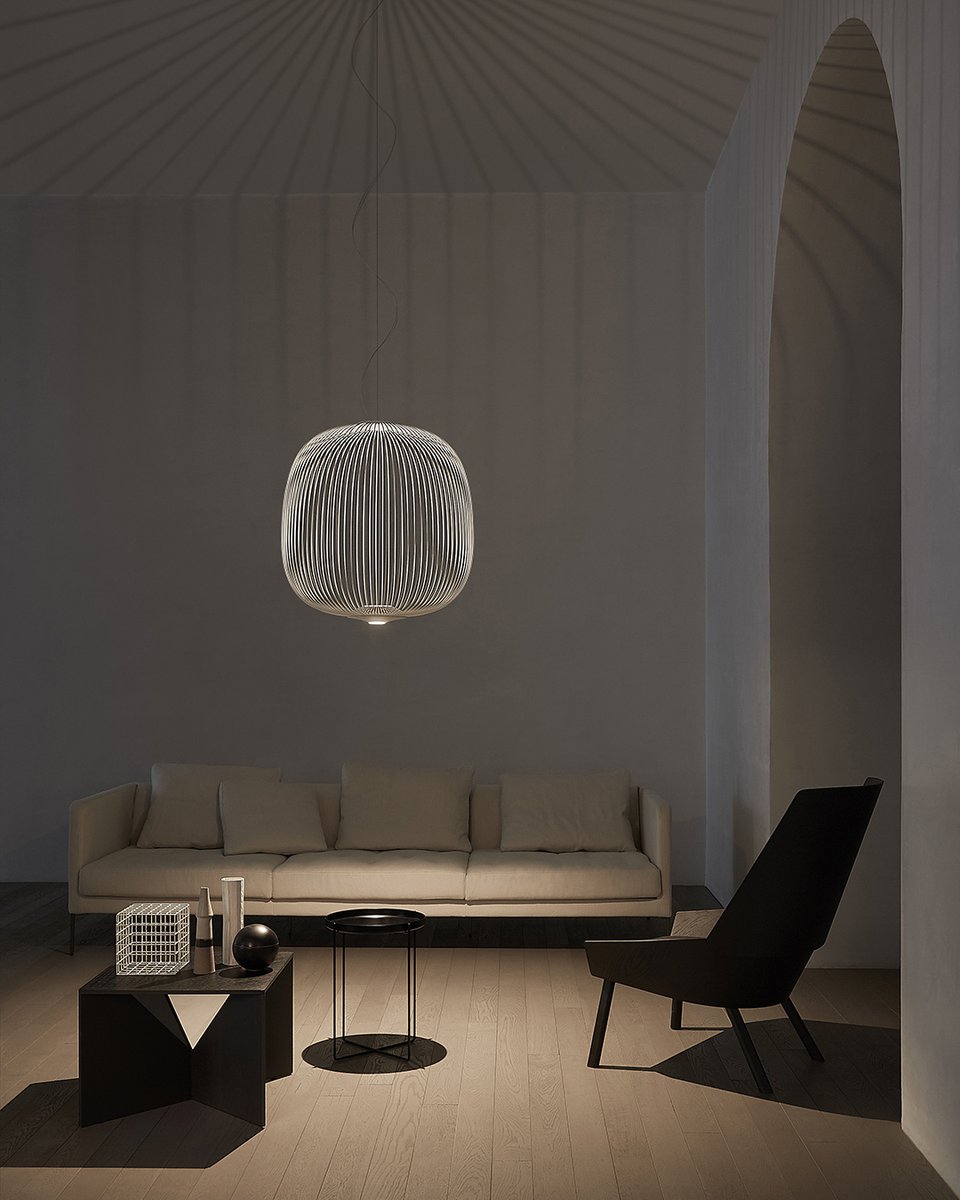 stillucestore's tweet image. Spokes: leggerezza e movimento in un design unico. La luce filtra attraverso la sua struttura traforata, creando giochi di ombre e luci ✨ 
stilluce-store.it/prodotto/fosca…
HAPPYSTORE! chiude il 1 Settembre 😱
#StilluceStore #Foscarini #FoscariniLighting #GarciaCumini