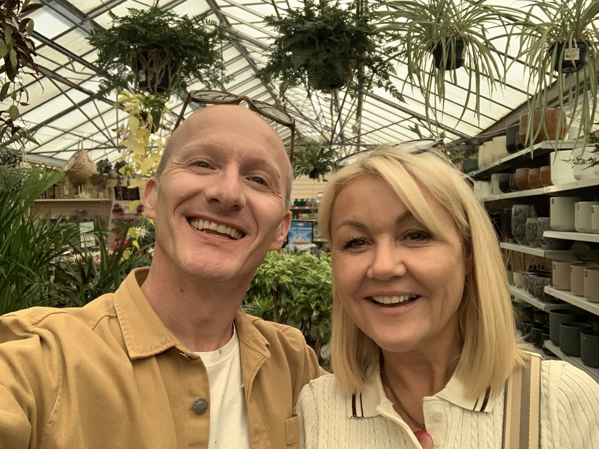Who knew that you can have so much fun in a garden centre! 🪴 🌱 🌺