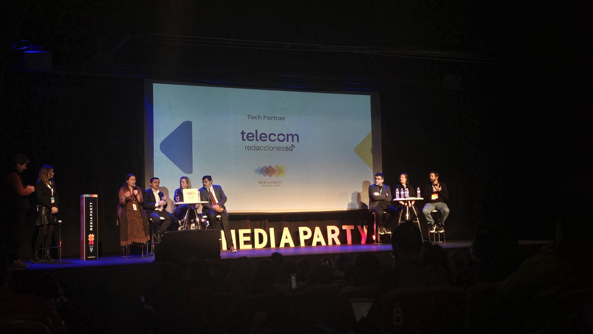 Redacciones5G's tweet image. 🟣 Estamos en la @mediapartyorg 🎉
 como tech partners y nos volvemos a encontrar  hoy a partir de las 18.00hs junto a @alvaroliuzzi para hablar de nuestra guía #PeriodismoIA 

#LightingTalks ⚡️