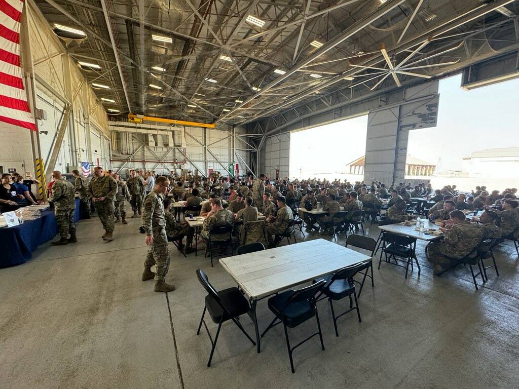 bmlc530's tweet photo. @9thRW  * #BealeAFB * 600 burgers *. 200 Polish dogs* Beans * Mac Salad * Chips * Cookies * Beverages * and Hundreds of Happy Maintainers . . . . https://t.co/V7HgkwbrKX