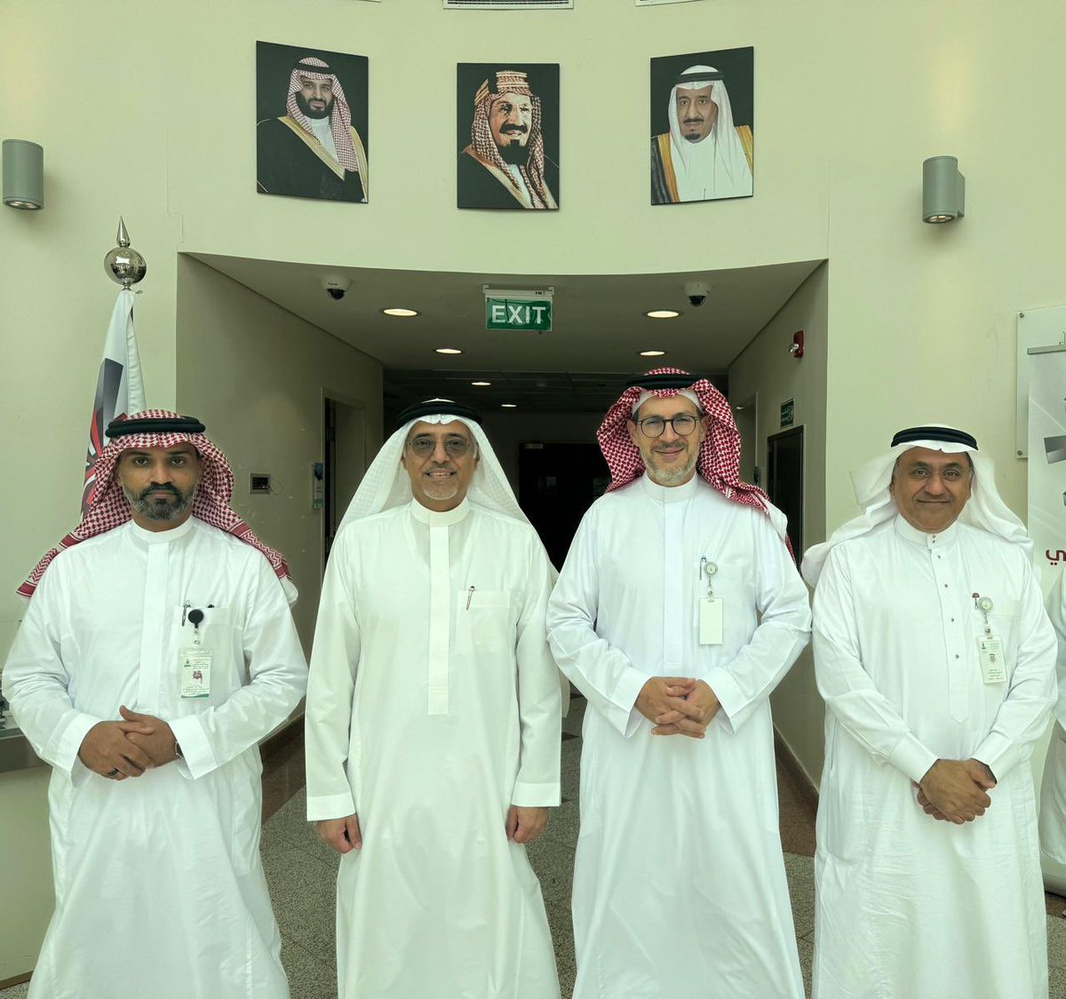 استقبل الدكتور سطام لنجاوي بمقر مركز #التصوير_الجزيئي التابع لشركة #وادي_جدة
الدكتور هاني جوخدار وكيل #وزارة_الصحة للصحة العامة، بحضور الدكتور طريف الأعمى رئيس #جامعة_الملك_عبدالعزيز والدكتور محمد العمودي نائب رئيس الجامعة للأعمال والإبداع المعرفي. 
حيث عرف د. سطام لنجاوي بخدمات