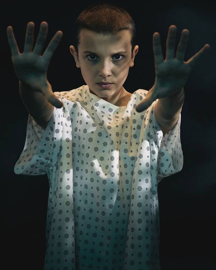 Anya00586015's tweet photo. Post any favourite TV show character beginning with the letter 'E' 📺

Eleven (Stranger Things) https://t.co/4ajFumMNIa