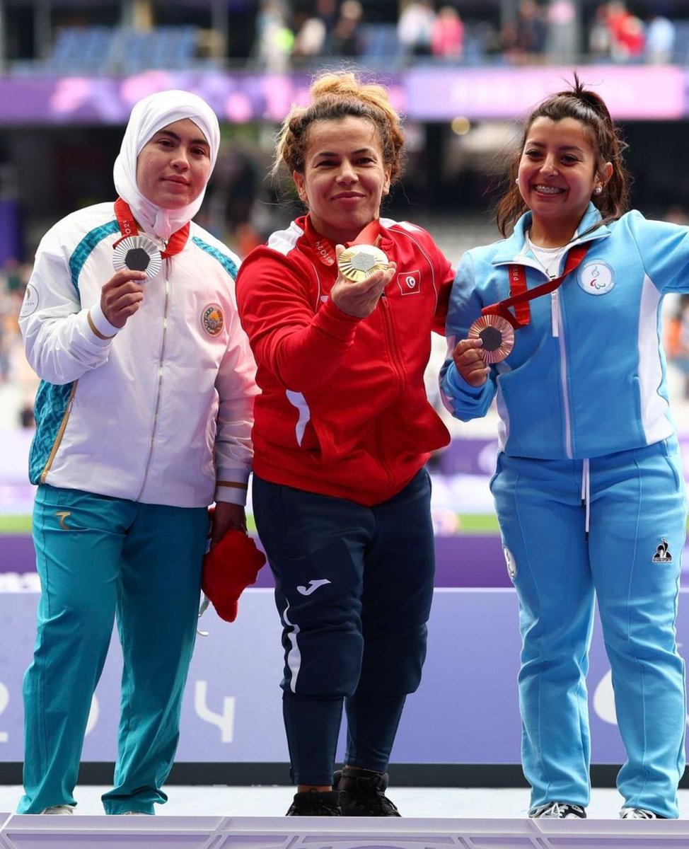 ANTO RUIZ DÍAZ Y LA PRIMERA MEDALLA PARALIMPICA ARGENTINA EN PARÍS 2024
-
Antonella fue medalla de bronce en lanzamiento de bala y, de esta forma, logró la segunda presea olímpica, la otra había sido en Tokio (🥉)