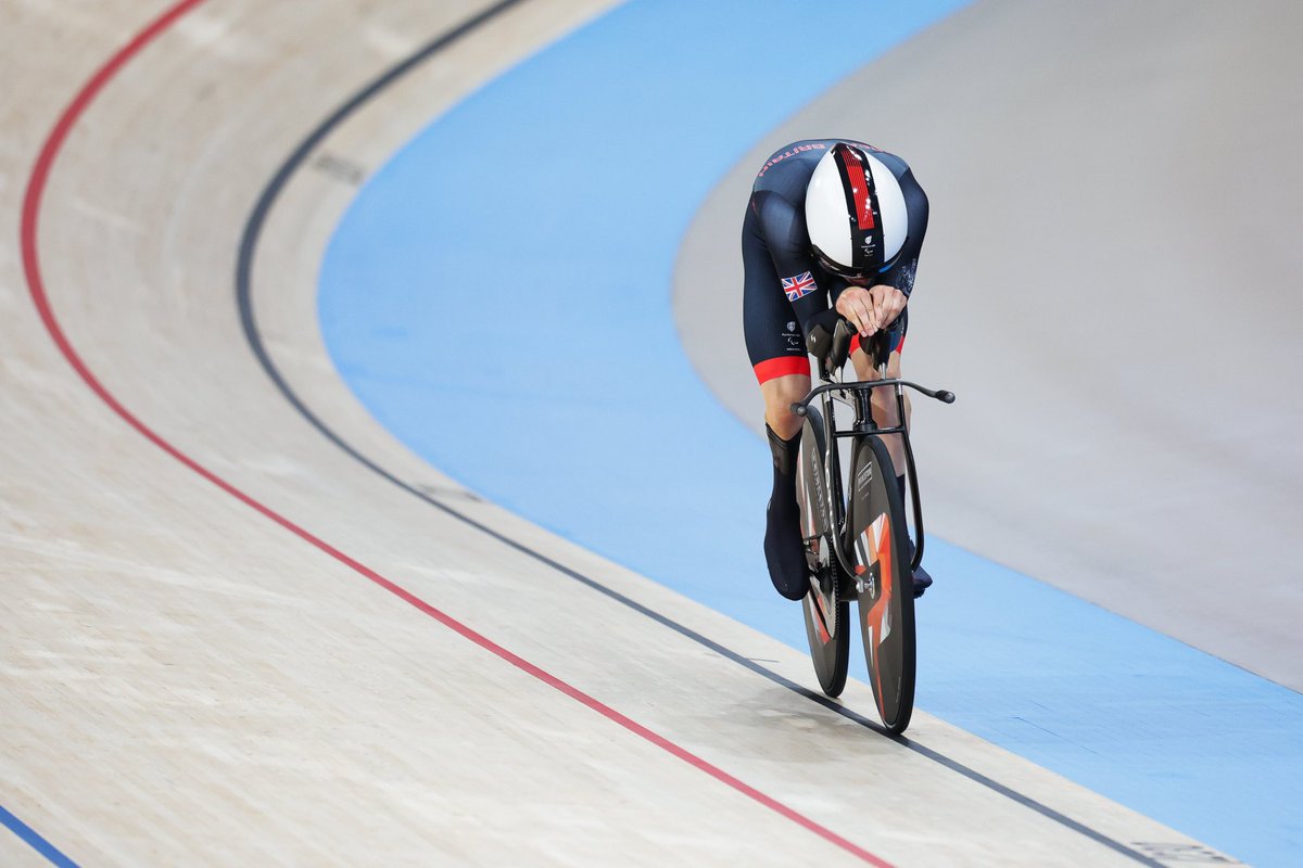 Fin Graham MBE tweet media