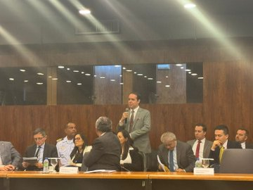 OEA_Cyber's tweet photo. This national dialogue is the first of its kind in #LatinAmerica. At the request of Brazil🇧🇷, experts discussed whether #InternationalLaw can be adapted to #Cyberspace, to support Brazil's efforts in developing its national position on this issue. @Brazil_OEA https://t.co/E6fS7F0Nbg