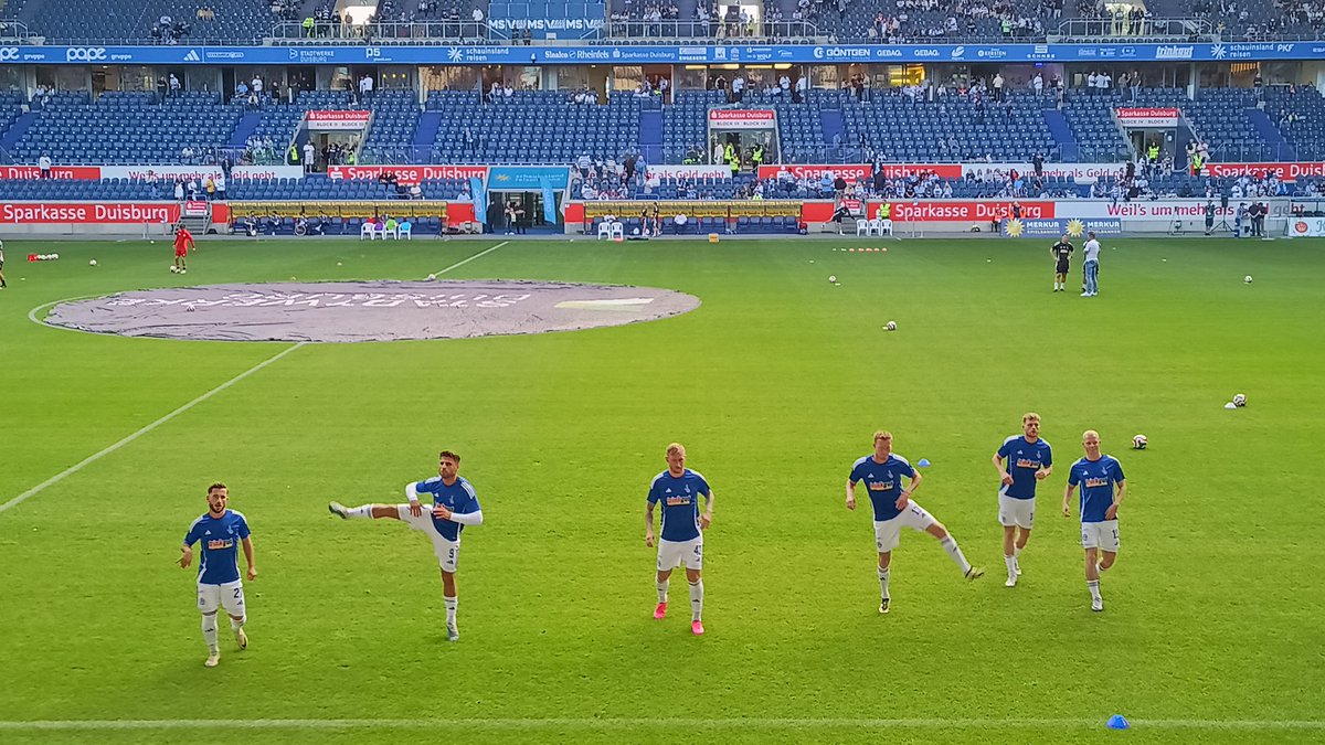 Aloha1902's tweet photo. Warm machen fürs Derby #MSVF95 https://t.co/kKTOkUQzYh