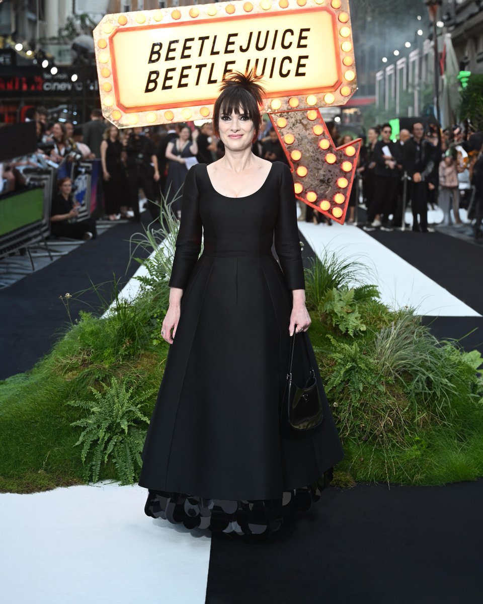 Prada's tweet photo. Winona Ryder wore #Prada while attending the Beetlejuice Beetlejuice premiere in London.

#PradaPeople https://t.co/P9Y59gNpBu