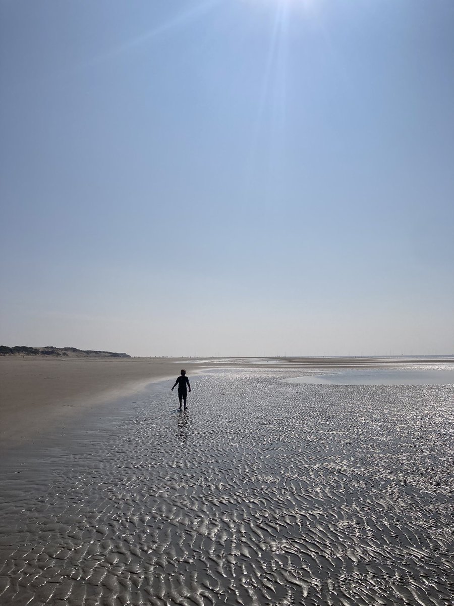 gauntj's tweet photo. Absolutely fantastic day at @NTFormby weather was perfect and for most of the time it was just us #summerholidays #formbybeach #sunnydays https://t.co/JZ5RcD7r7Q