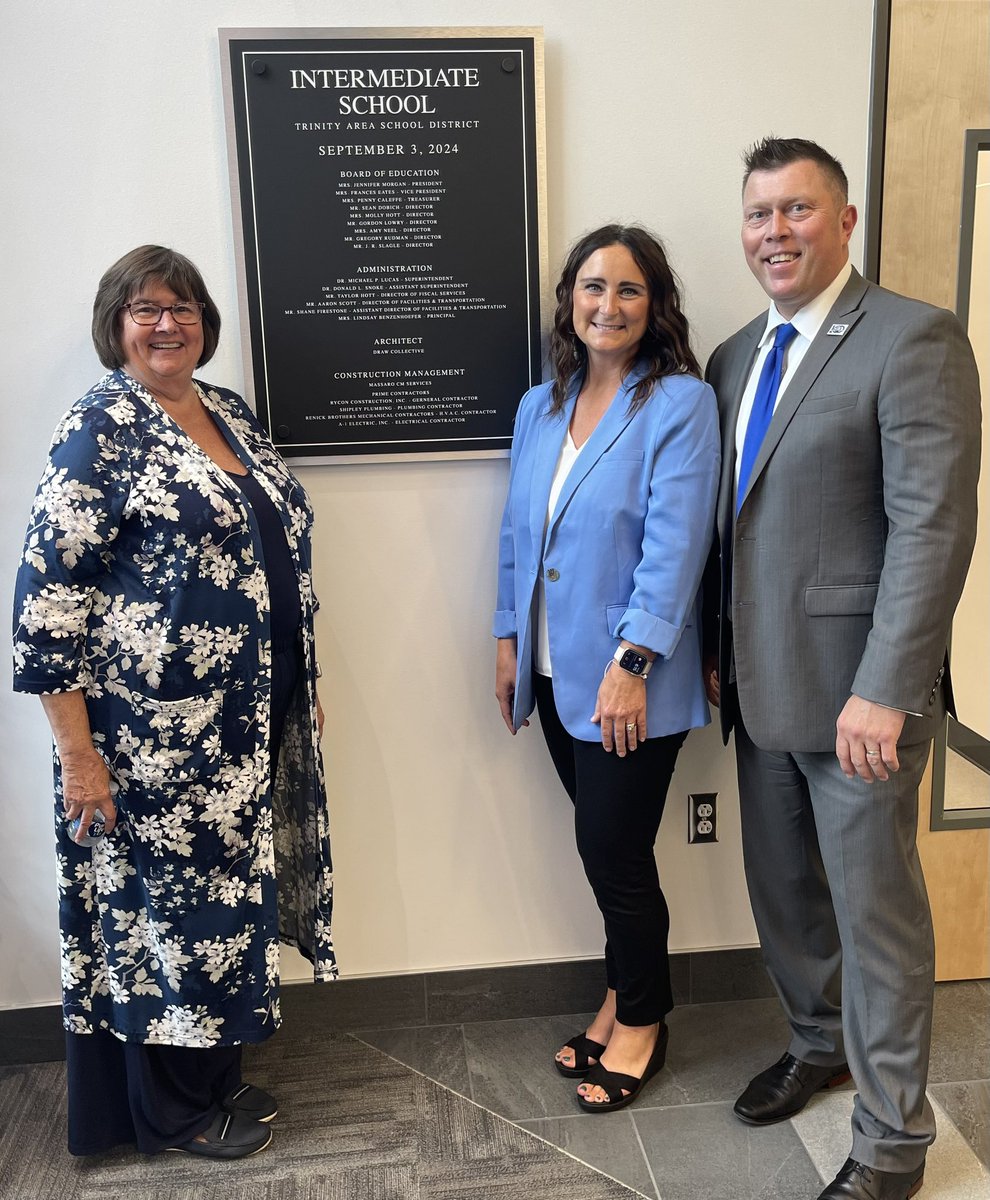 Dr. Michael Lucas tweet media