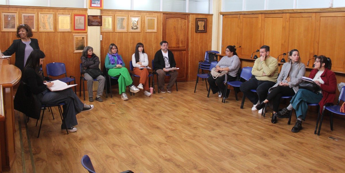 ACallupil's tweet photo. Hoy se trabajó en el Consejo de Discapacidad la posibilidad de habilitar un medio para escuchar las problemáticas de todos/as los /as ciudadanos/as de Trelew en condición de discapacidad, para así poder trabajar en su resolución. https://t.co/As07zkIR9M