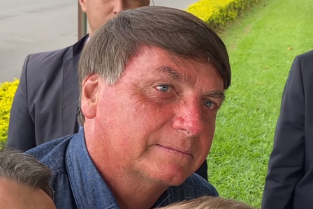 medoedeliriobr's tweet photo. "NÓS, OS OTÁRIOS, VAMOS VENCER"

(e um beijo pra esse cabeleleiro, um herói nacional) https://t.co/o0I68KIexd
