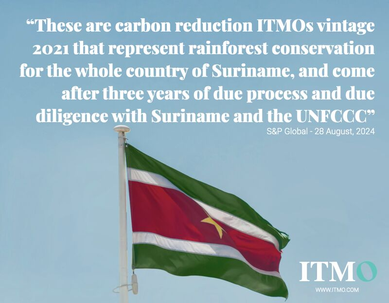 Suriname está haciendo las cosas bien.  Este año, fue el primer país del mundo en recibir una evaluación satisfactoria de Naciones Unidas sobre el carbono capturado por sus ecosistemas forestales.  Sus créditos de carbono, reconocidos por 196 países del mundo, ahora están