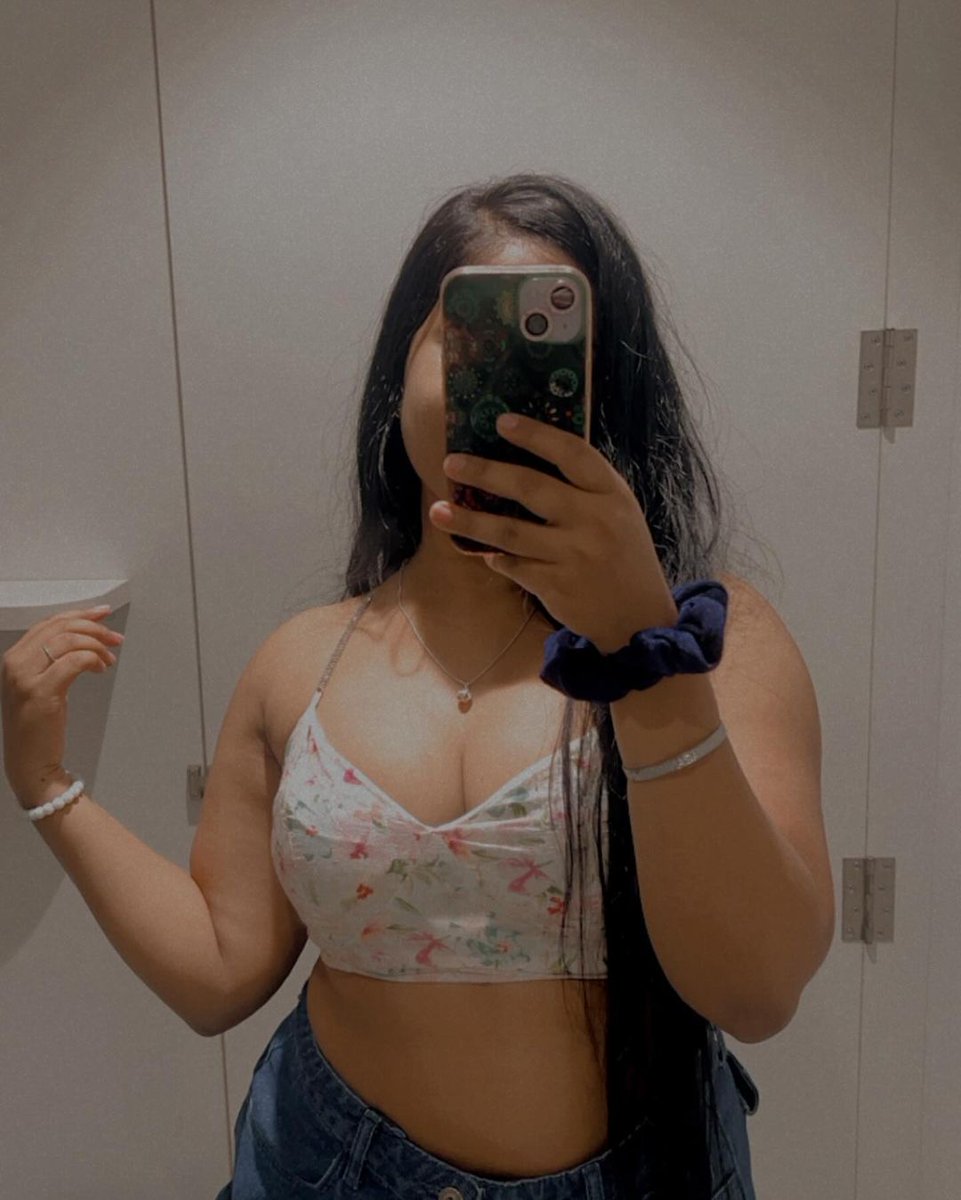 Esha khan tweet media