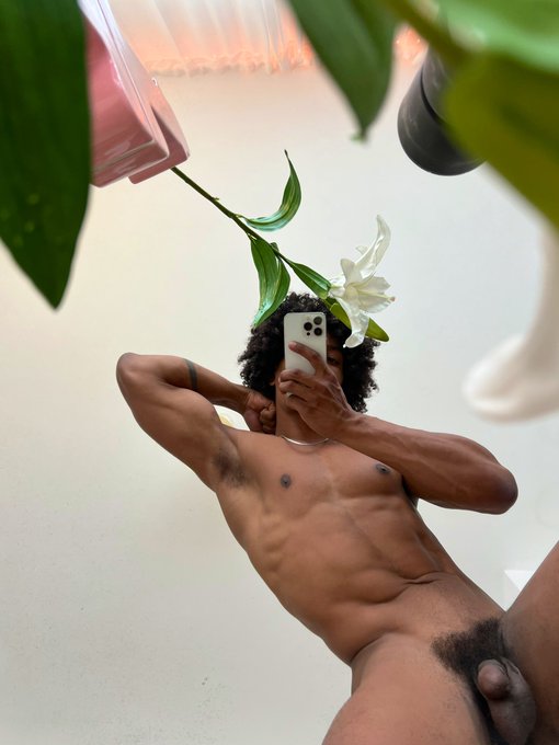 Panterino - You’re pretty 🌸 https://t.co/5SFaSmZi5n