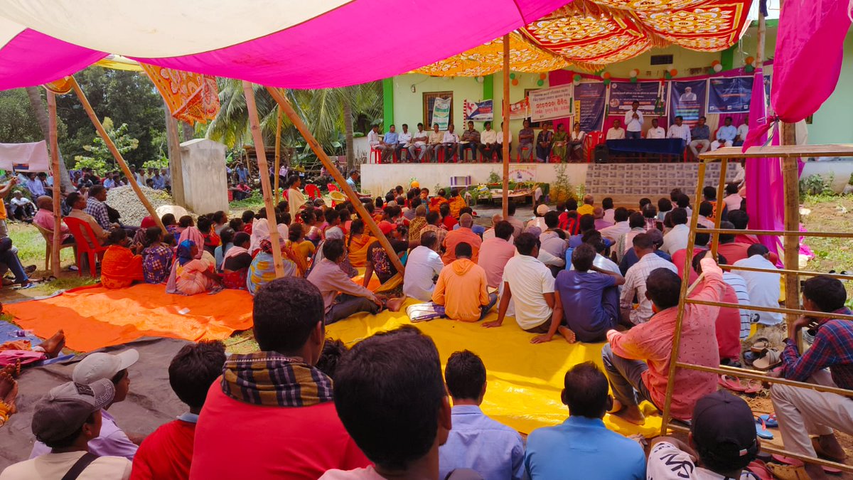 LPuttasing's tweet photo. PM-JANMAN CAMP PULLING PVTG CROWD: The scheme igniting new hopes for development and transformation in remote villages of Gunupur Block in Rayagada District.
#EmpoweringTribalsTransformingIndia 
#EmpoweringTribalsViksitBharat 
#PMJANMAN https://t.co/9qSRJir4mt