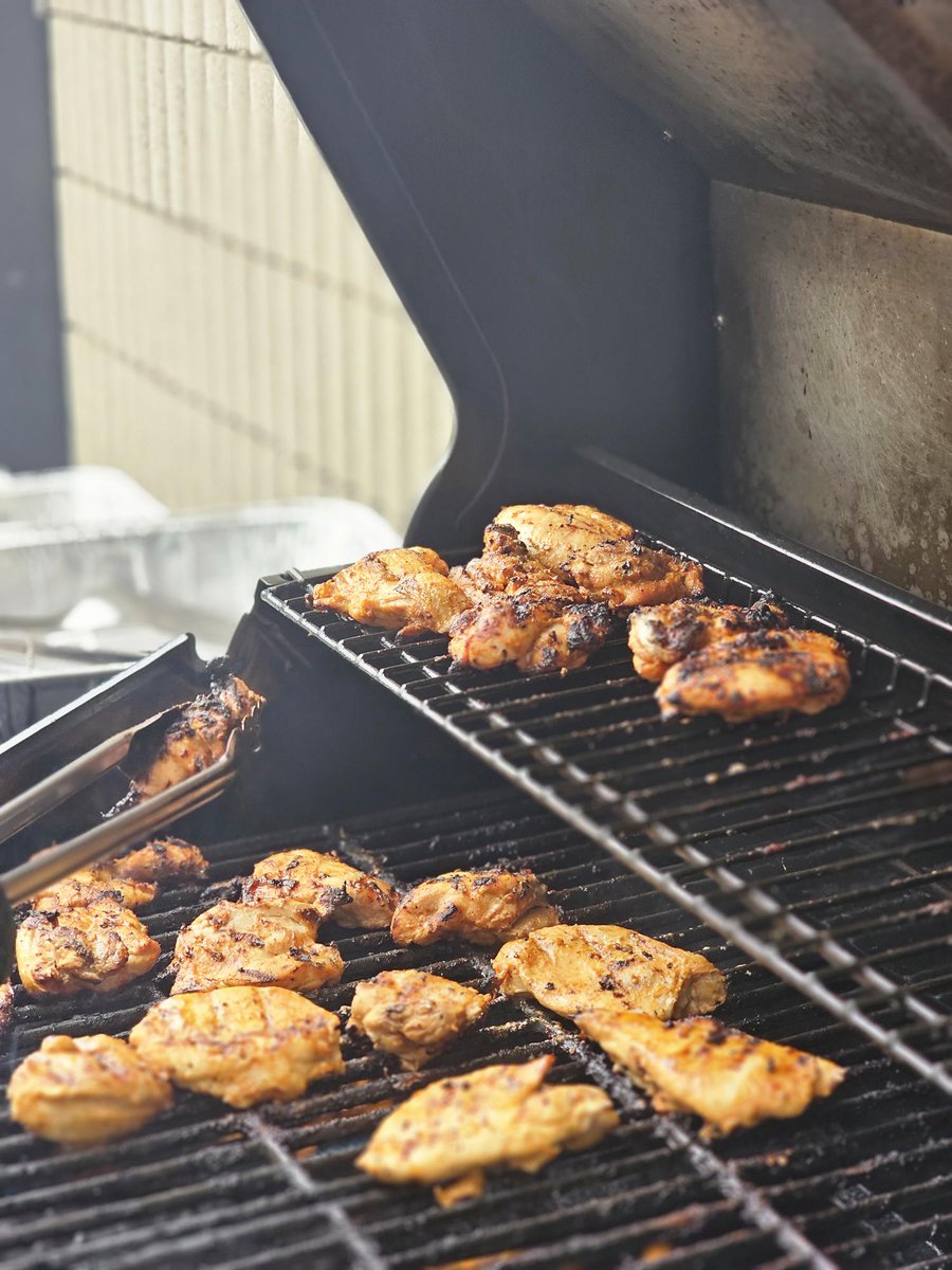 EcomLogisticsCa's tweet image. Celebrating the end of summer with our final BBQ of the season! 🍔🔥 Thanks to everyone who made it a day to remember.

🔗 Interested in joining Ecom Logistics? Follow us on LinkedIn: link in bio

#EcomLogistics  #Logistics  #Fulfillment  #Ecommerce  #3PL #netzero2030 #officeBBQ