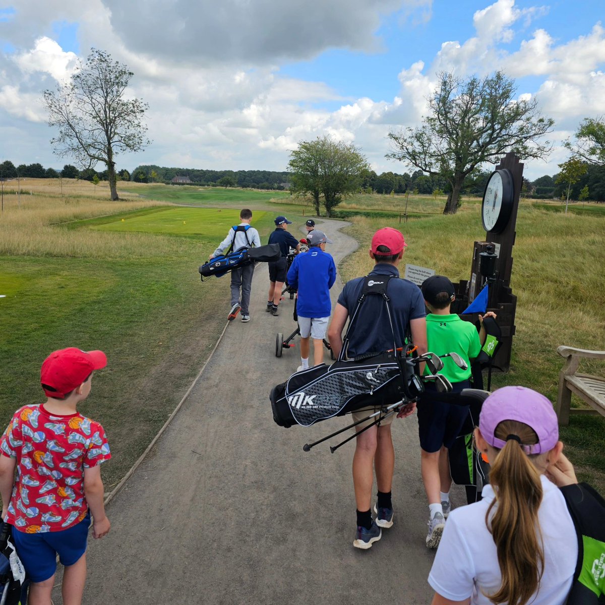 That's a wrap for our Summer Golf Camps!

So much fun! <a href="/ColourPathGolf/">ColourPathGolf</a>  making session colourful, and it is always great to get the juniors out on course.

Next up, our regular IPGC Junior Coaching starts up again next week (7th/8th September).

To book

ingestregolf.co.uk/ipgc_junior_go…