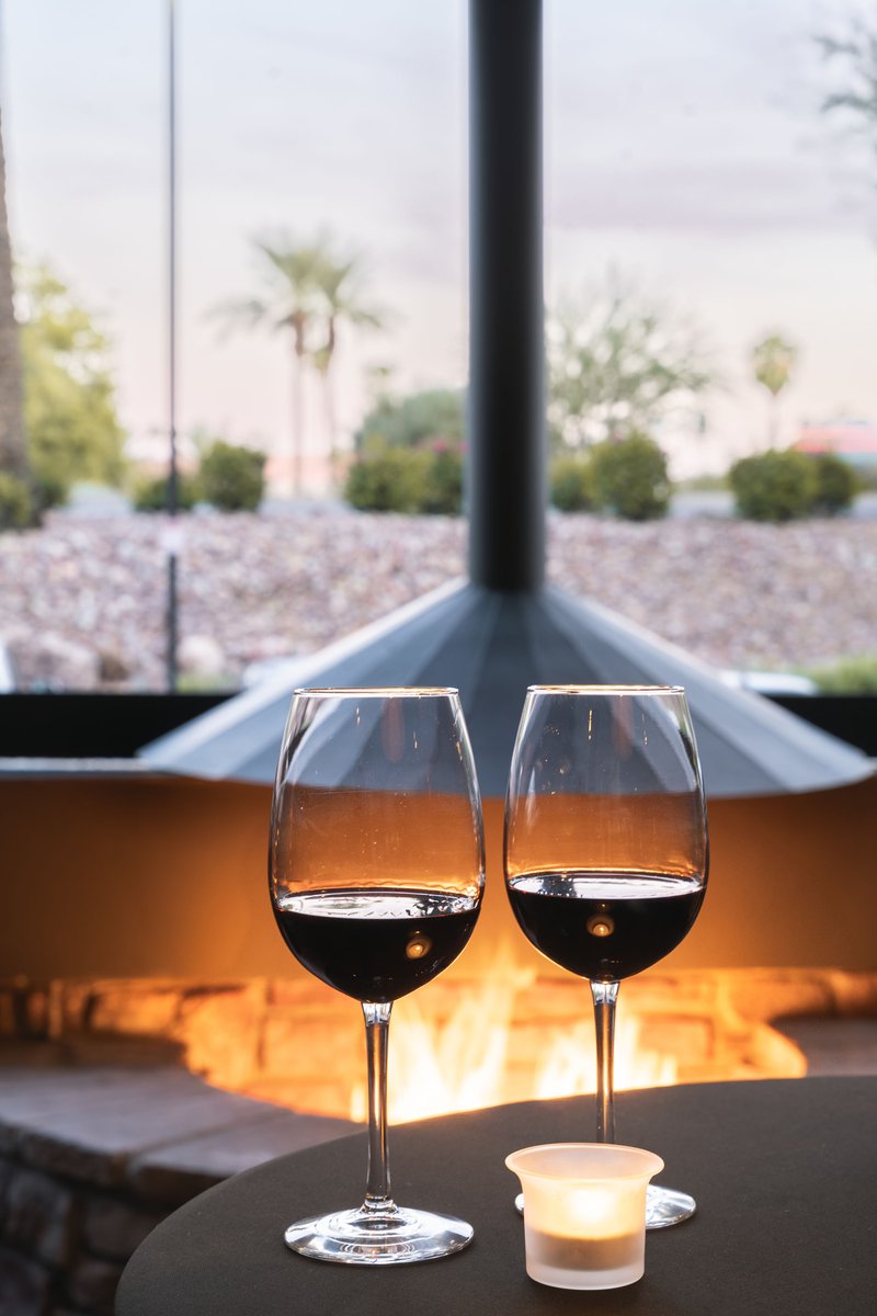Enjoy a beautiful Arizona sunset with a glass of wine at Roaring Fork tonight 🍷🌇