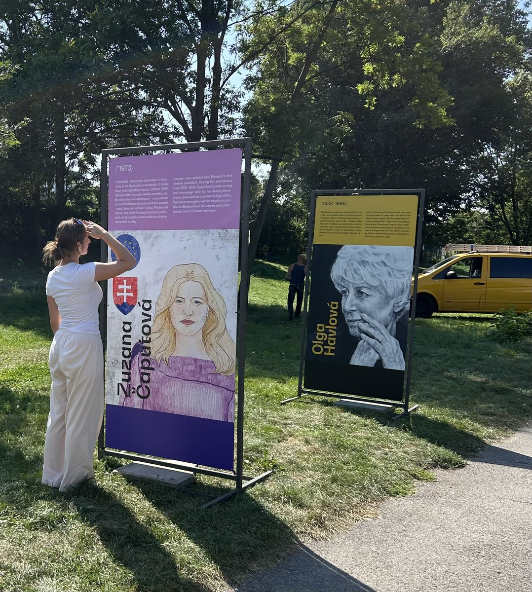 Today, Globsec Forum started in Prague. We welcomed the Slovak-born conference on security and democracy at the Globsec Fest public event with a presentation of our exhibition “Czech Heroines” (with some guest stars). The illustrations were created by students of @ZapadoceskaUni